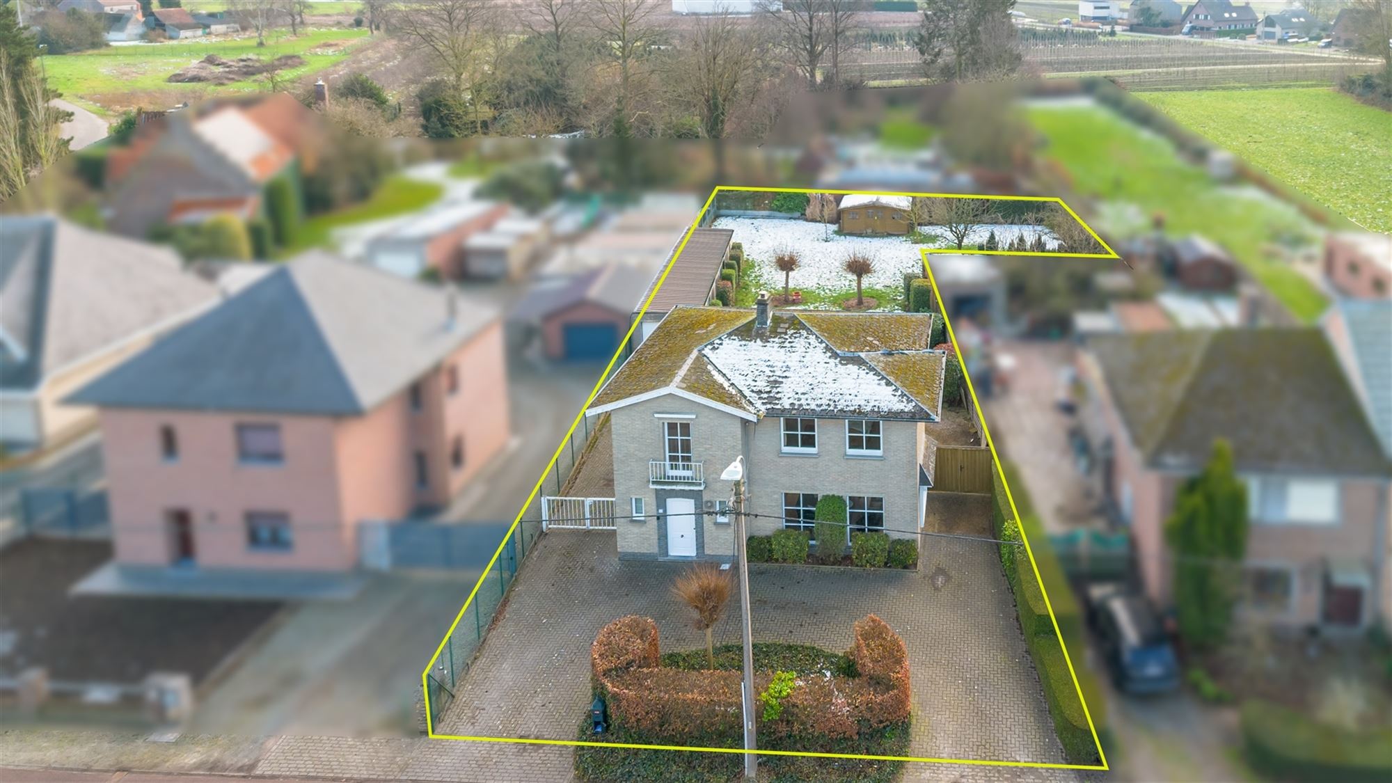 Aangename vrijstaande woning met grote zuidgerichte tuin foto 2