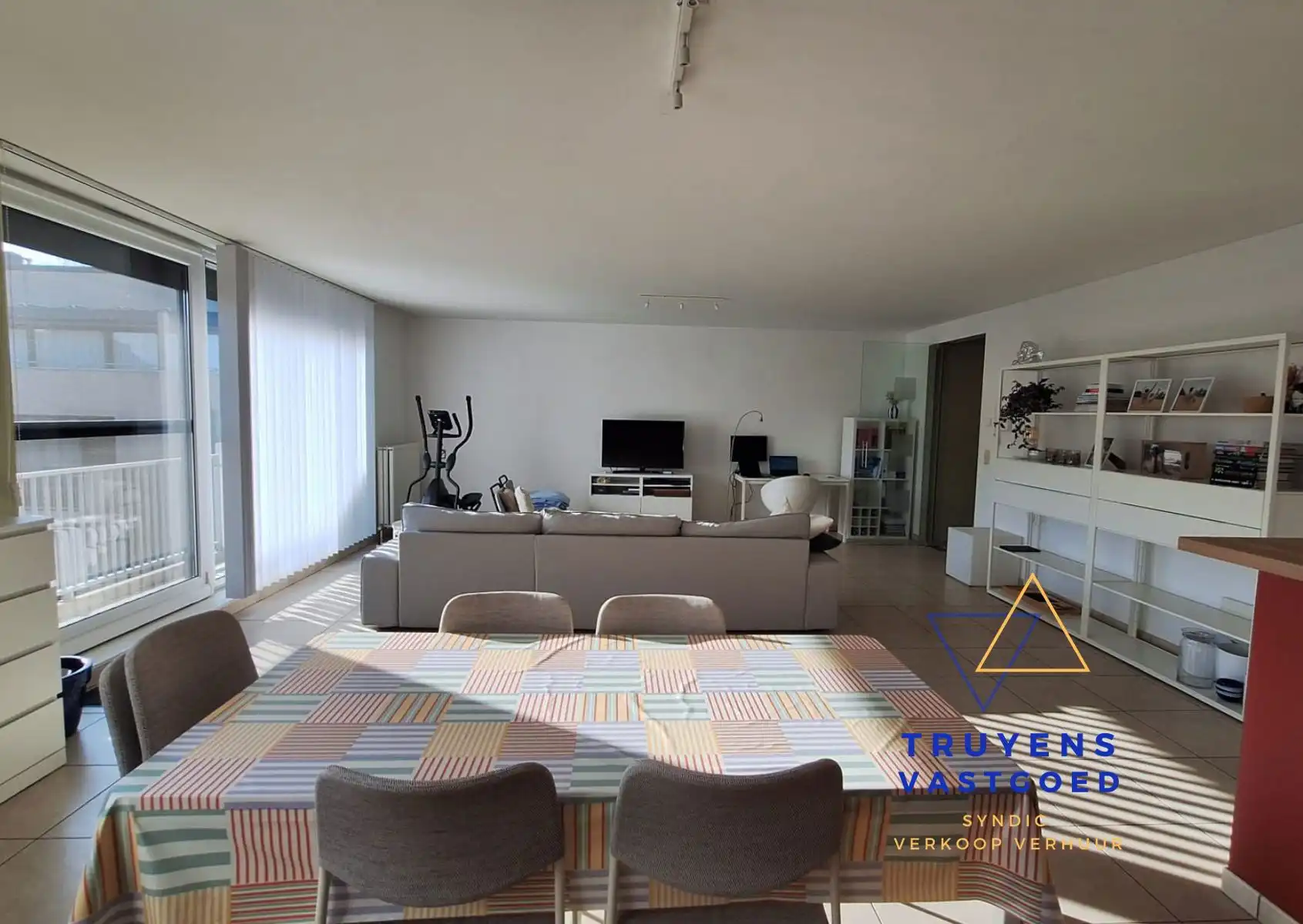 Comfortabel 2-slaapkamerappartement in centrum Beringen foto 5