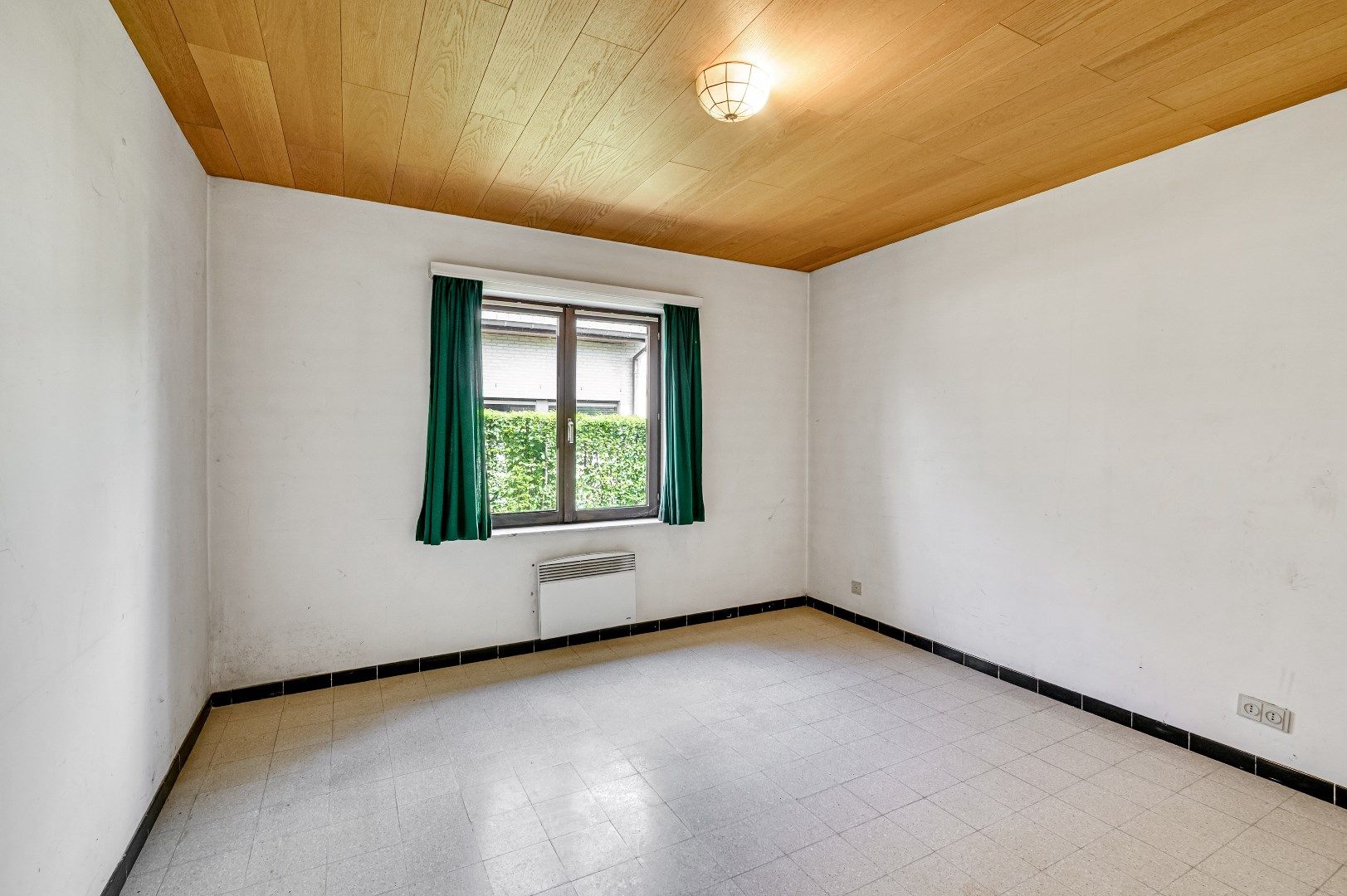 Te renoveren villa met idyllisch zicht op akker en boomgaard met INSTELPRIJS foto 7