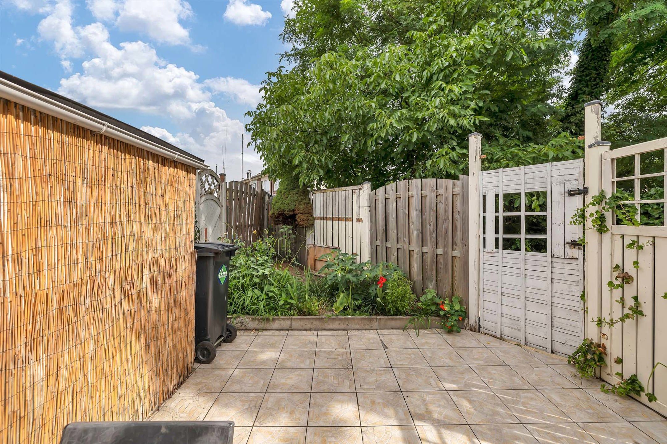 Charmante starterswoning in het rustige Meerbeke foto 15