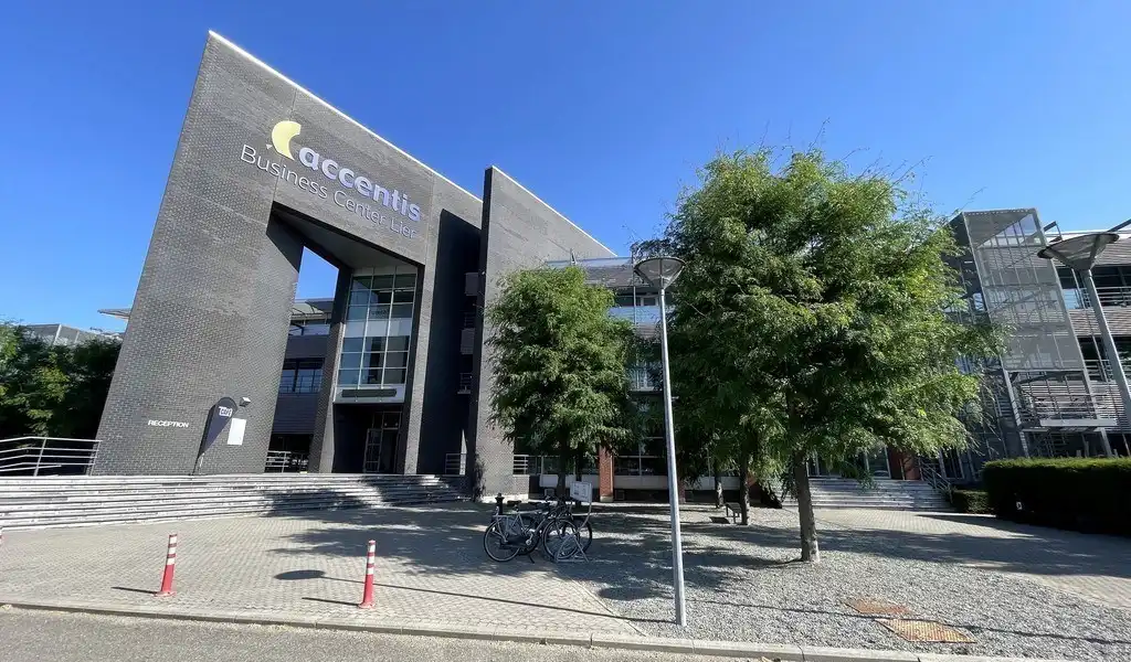 Kantoorruimte met dienstverlening in Lier foto 2