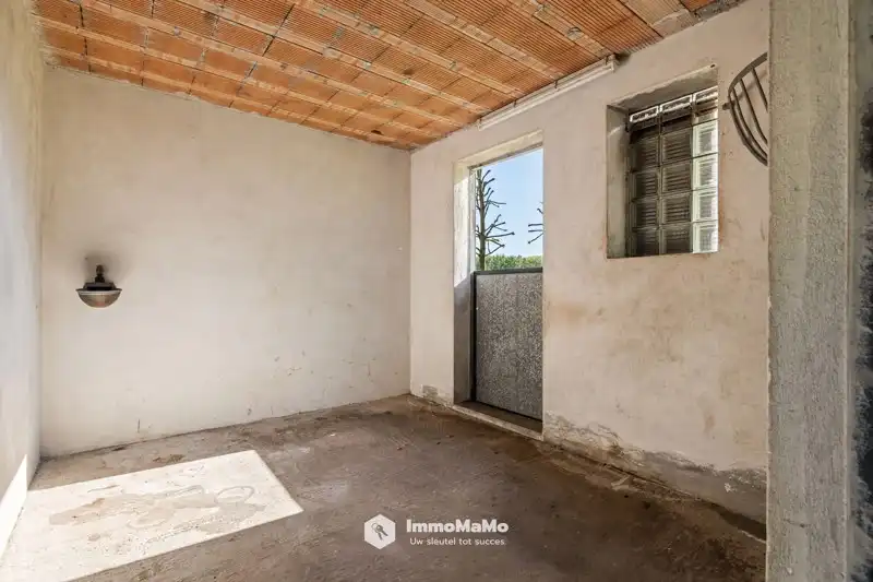 UNIEKE VILLA MET BINNENZWEMBAD EN PAARDENSTALLEN OP EEN TOPLOCATIE TE KOOP IN MENDONK (GENT) foto 50