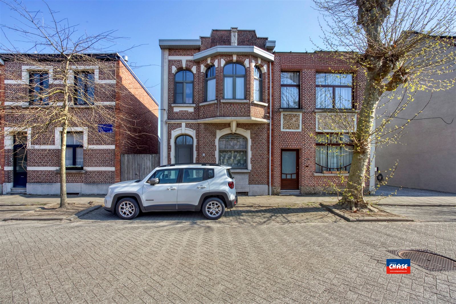 Recent gerenoveerde woning met 3 slaapkamers en tuin foto {{pictureIndex}}