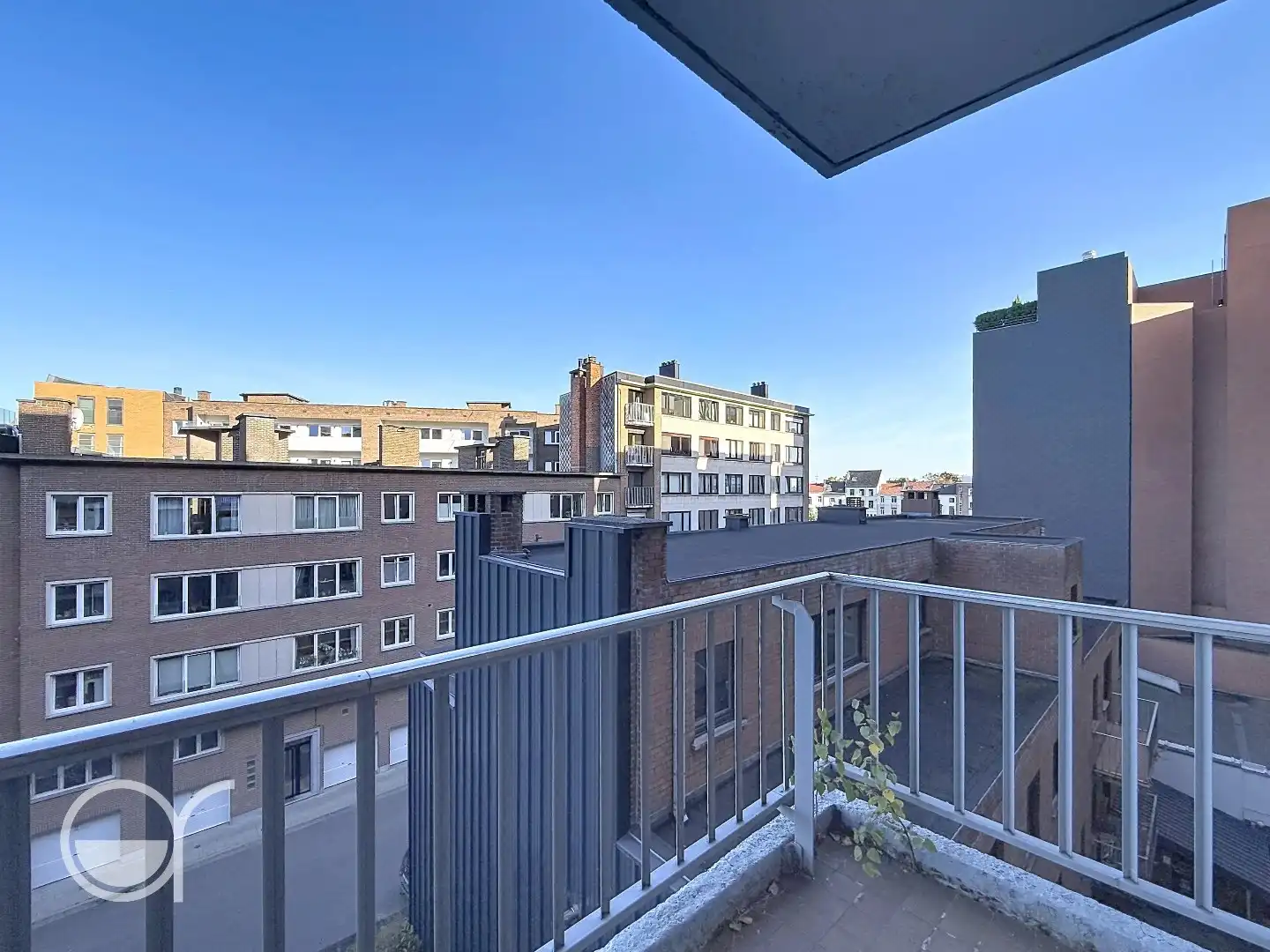 Ruim 2-slaapkamerappartement met terras aan het Zuidpark in Gent foto 10