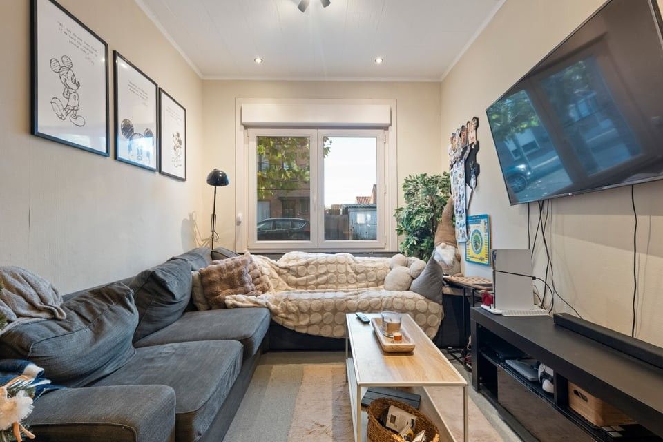 KNUSSE GEZINSWONING MET GARAGE EN ZONNEPANELEN IN SINT-TRUIDEN foto 10