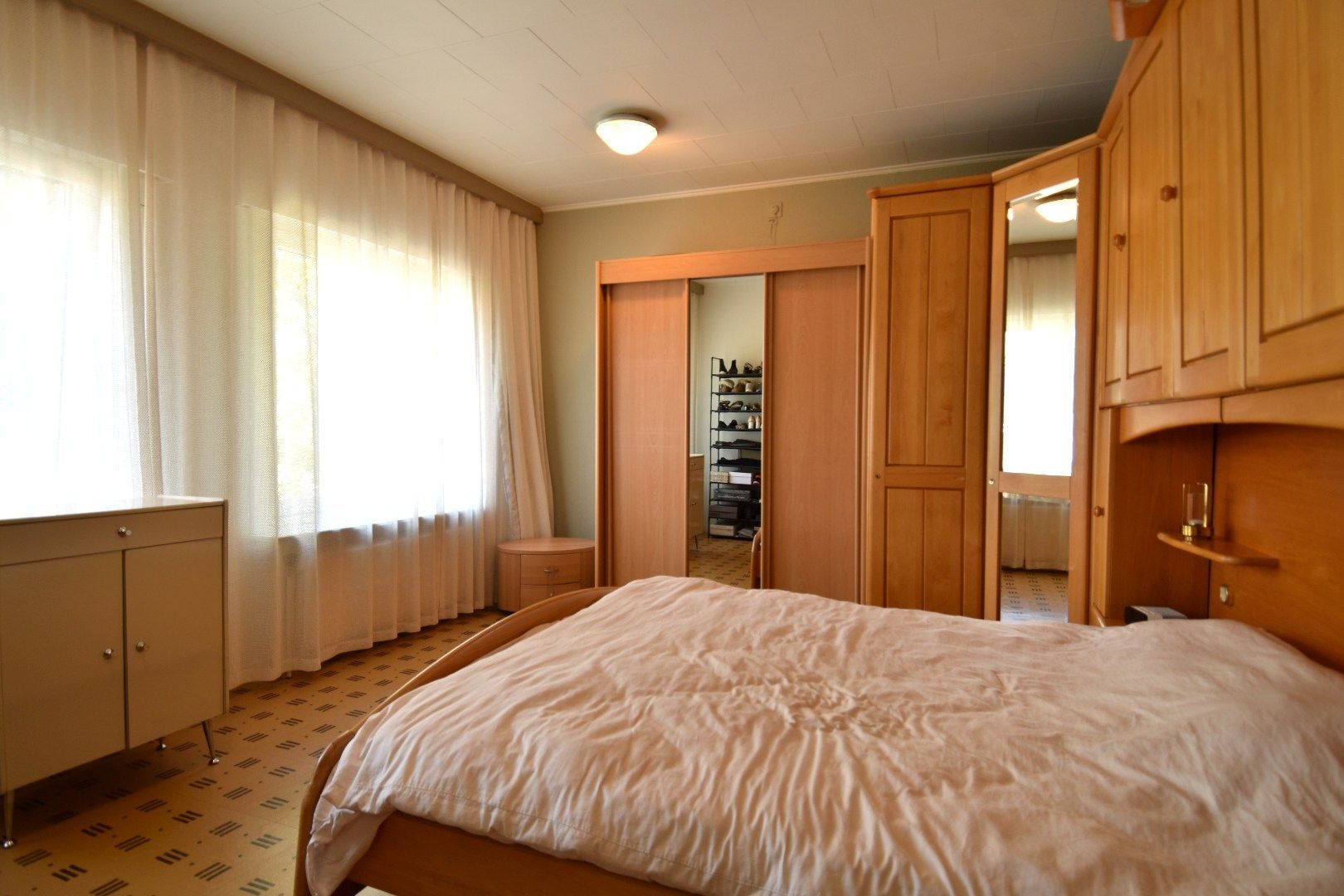 Vrijstaande woning met 3 slaapkamers, garage en tuin te koop in Wevelgem foto 11