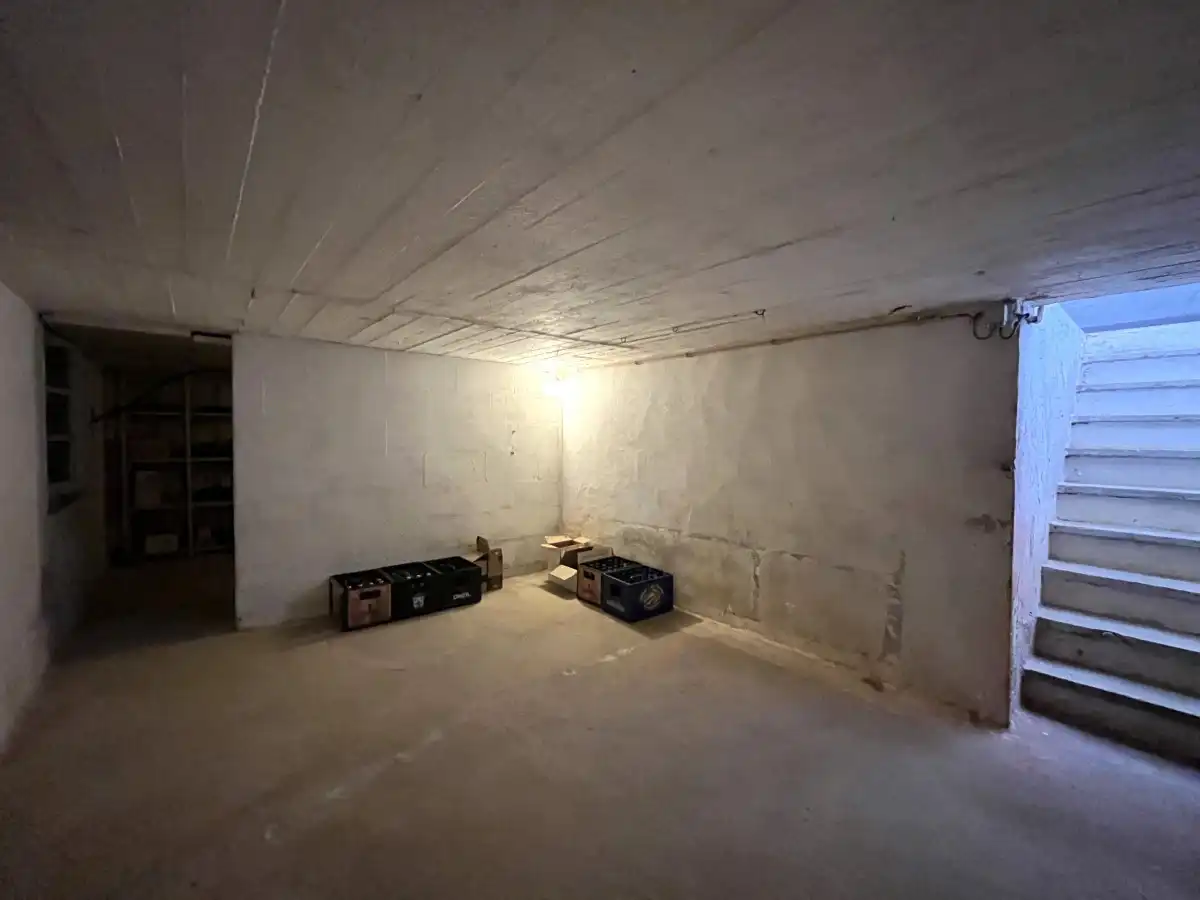 Langemark-Poelkapelle – Ruime hoekwoning met praktijkruimte en 3 garages foto 32