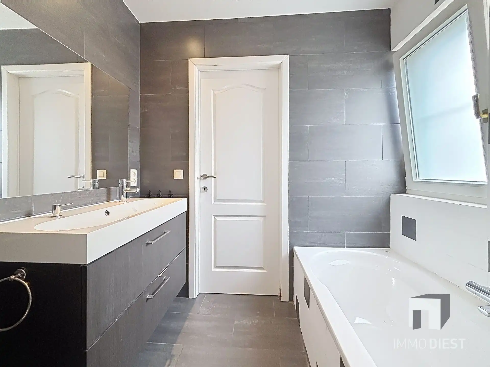 Welkom in deze herenwoning vol charme en grandeur in Scherpenheuvel. foto 27