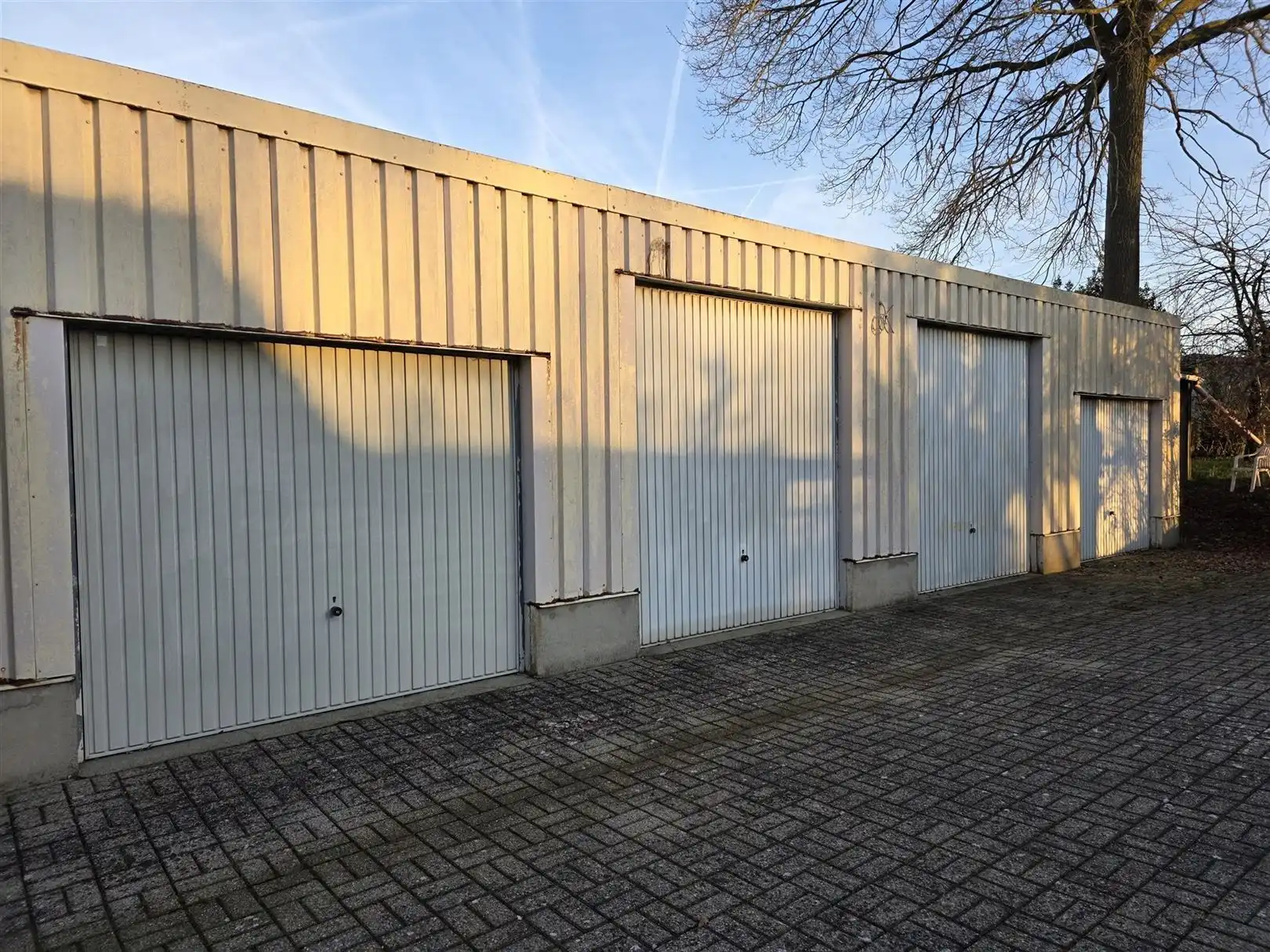 Zeer ruime woning + loods/atelier op 21 are 50 ca foto 38