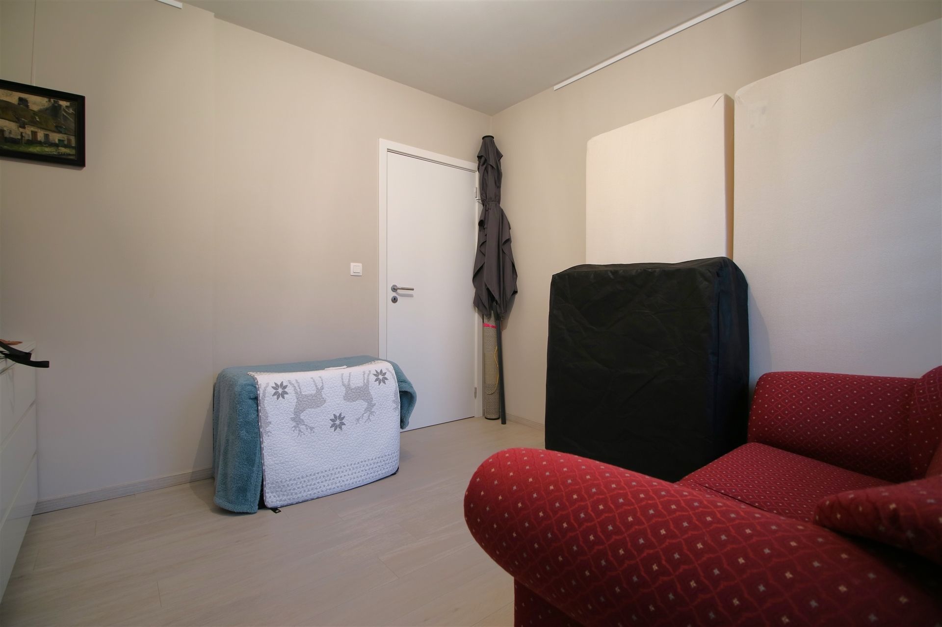 Knap gelijkvloers 2 slpk, terras & garage foto 17