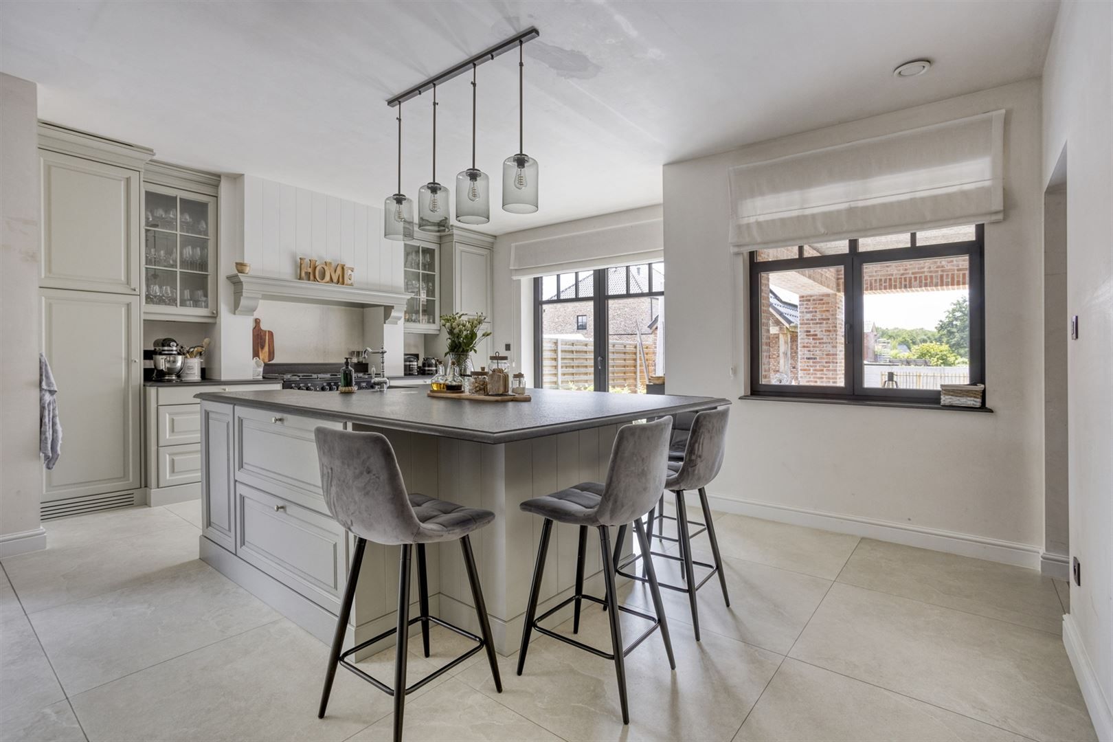 TE KOOP: Riante nieuwbouwwoning met zorgwoning te Zonhoven! foto 8