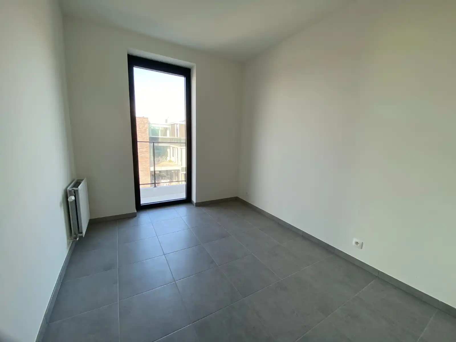 STIJLVOL NIEUWBOUWAPPARTEMENT MET 2 SLAAPKAMERS EN ZONNETERRASSEN – TOPLIGGING IN WAREGEM foto 11