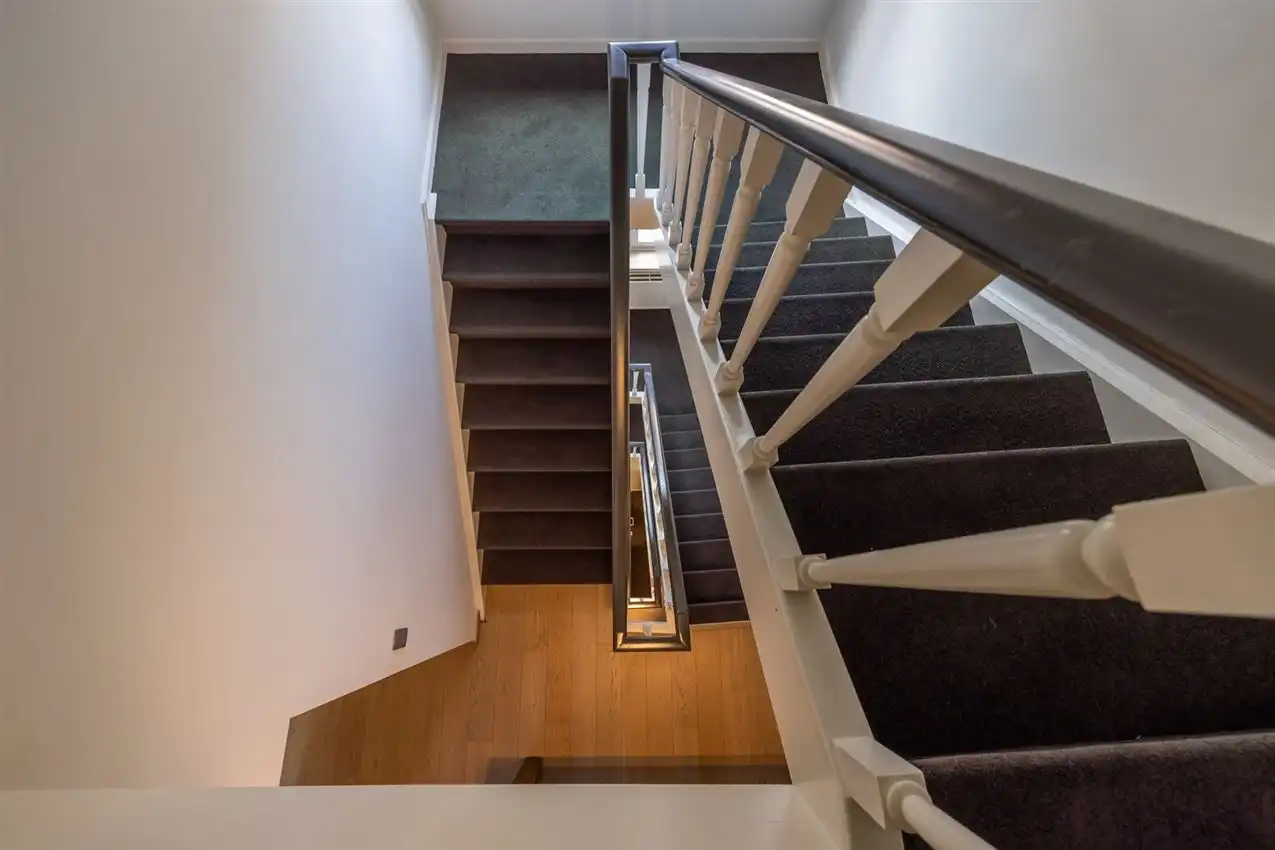 Tijdloze residentie met iconisch uitzicht foto 41