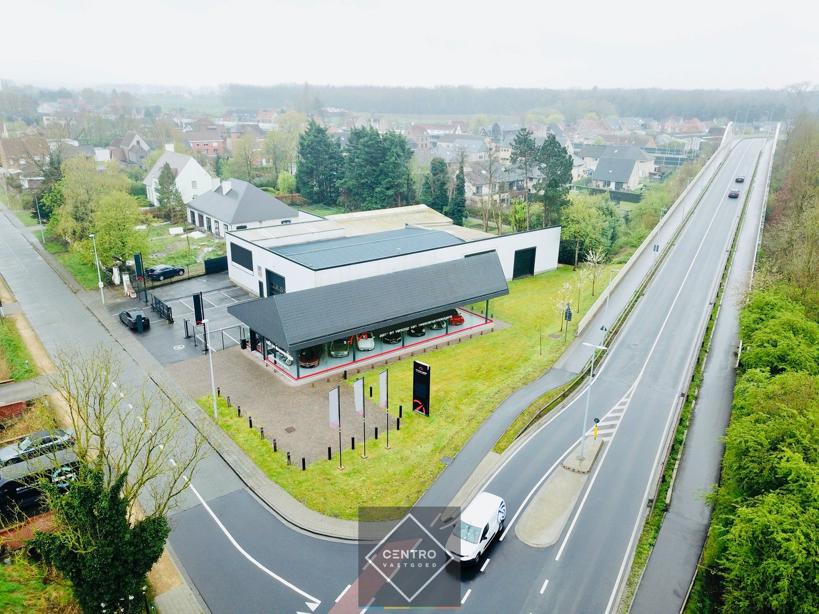 Commercieel te huur Rivierstraat 2 - 8020 Oostkamp