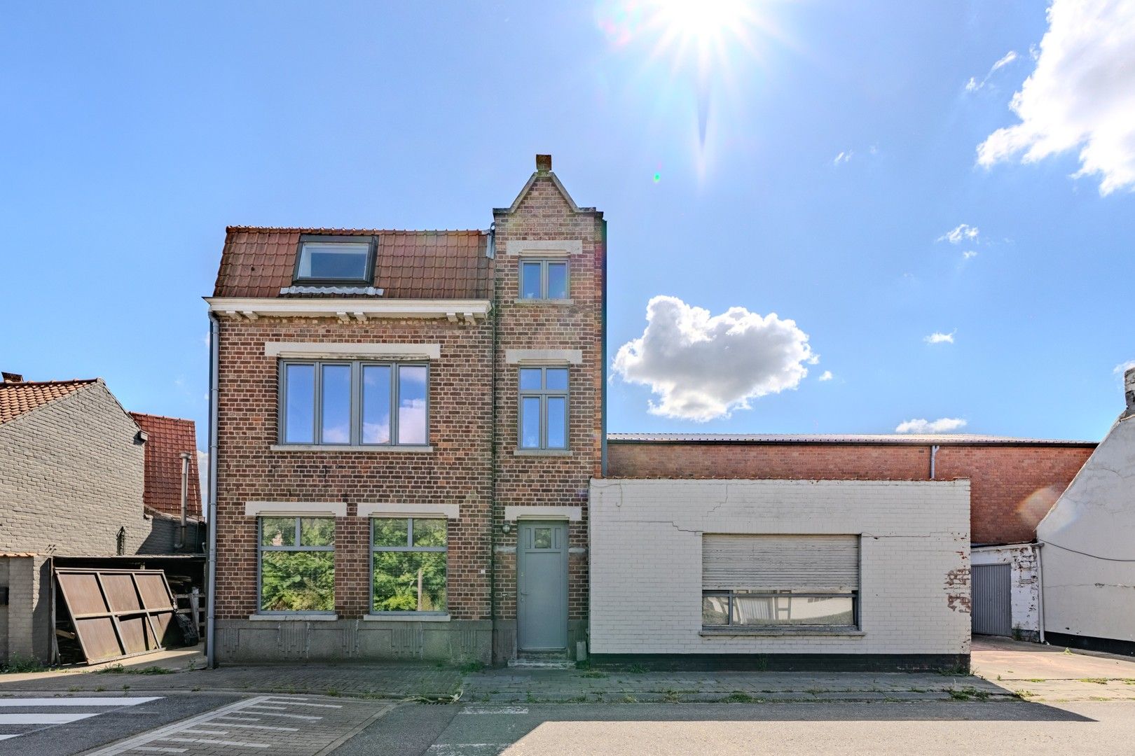 Woning met ruime loods van 280 m² foto 17