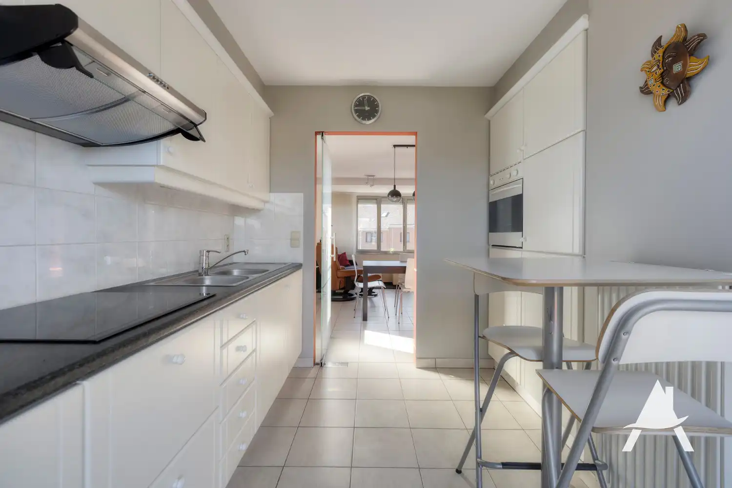INSTAPKLAAR APPARTEMENT MET RUIM TERRAS IN HET CENTRUM VAN DIEST! foto 12