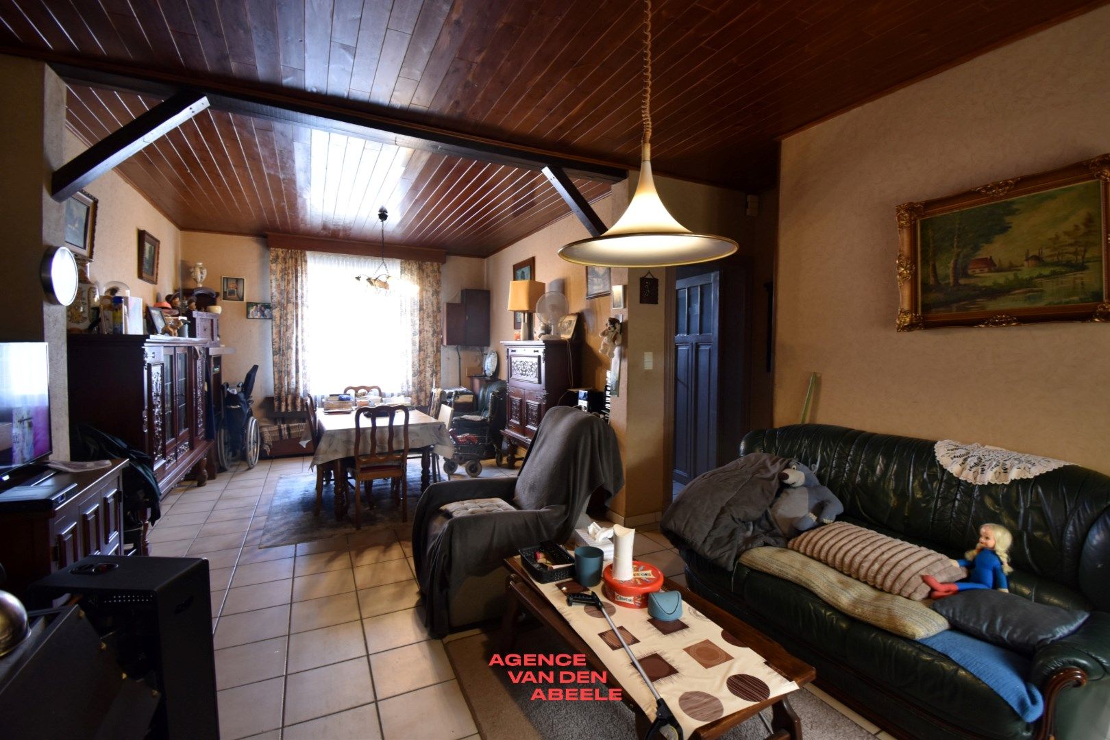 Te renoveren woning met 2 slaapkamers en fantastische tuin  foto 3