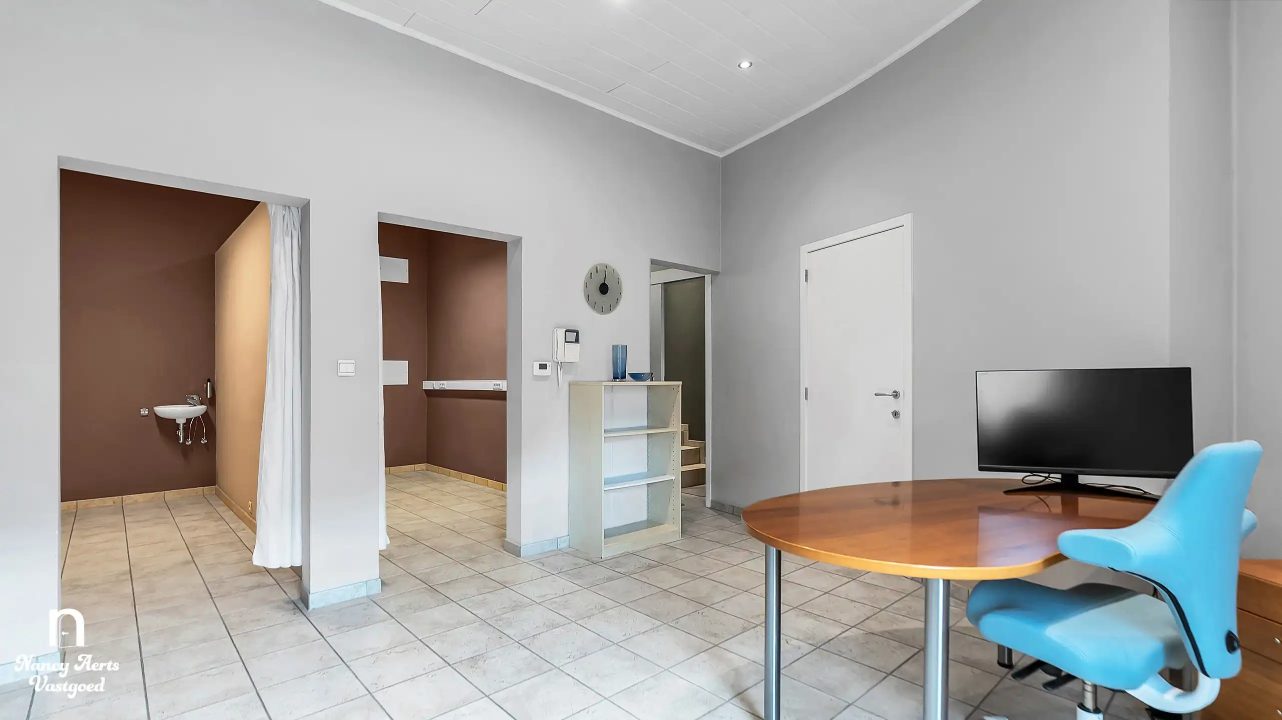 Verrassend ruime woning met praktijkruimte en gezellige tuin foto 10