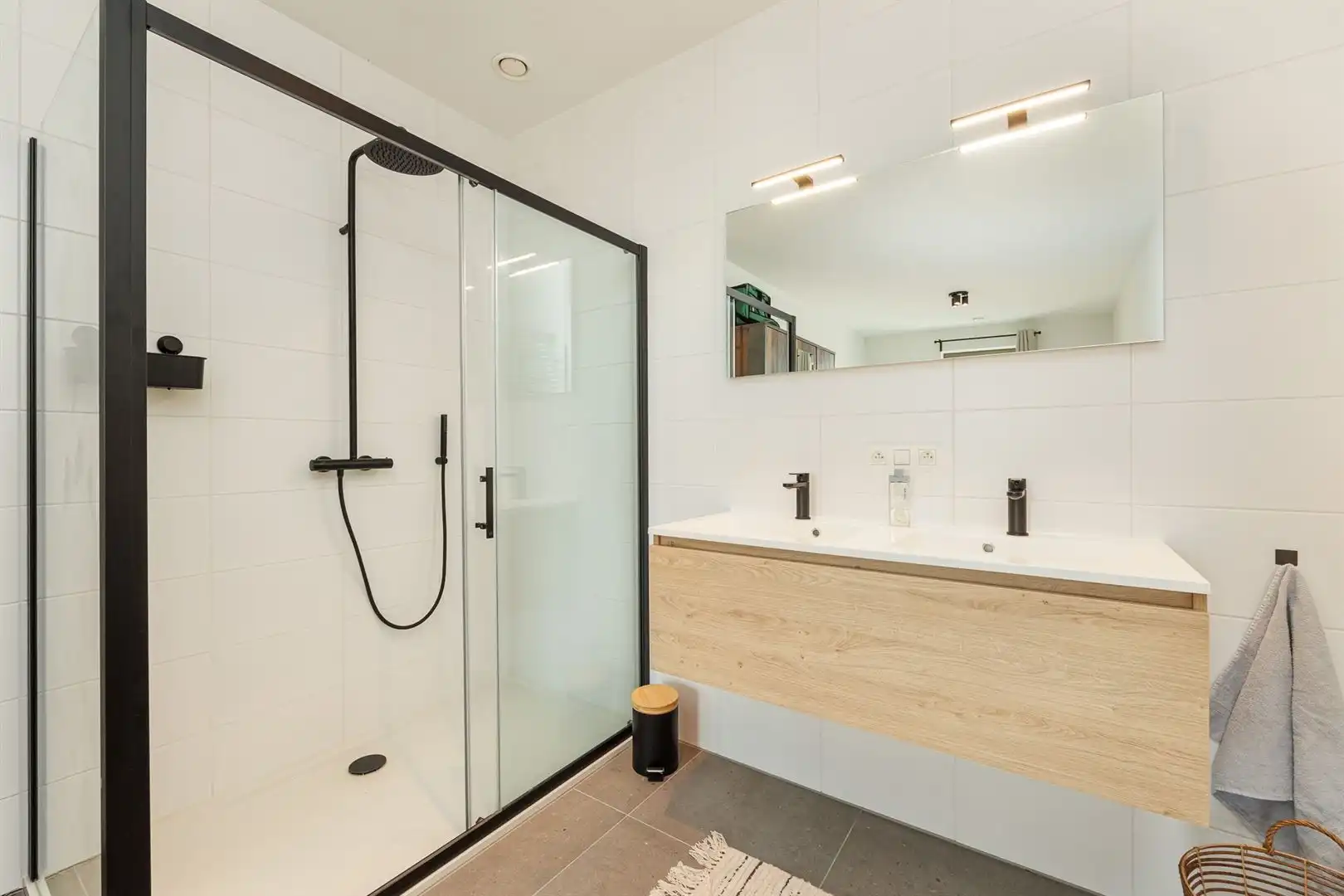 Modern appartement met ruim terras en prachtig zicht  foto 14