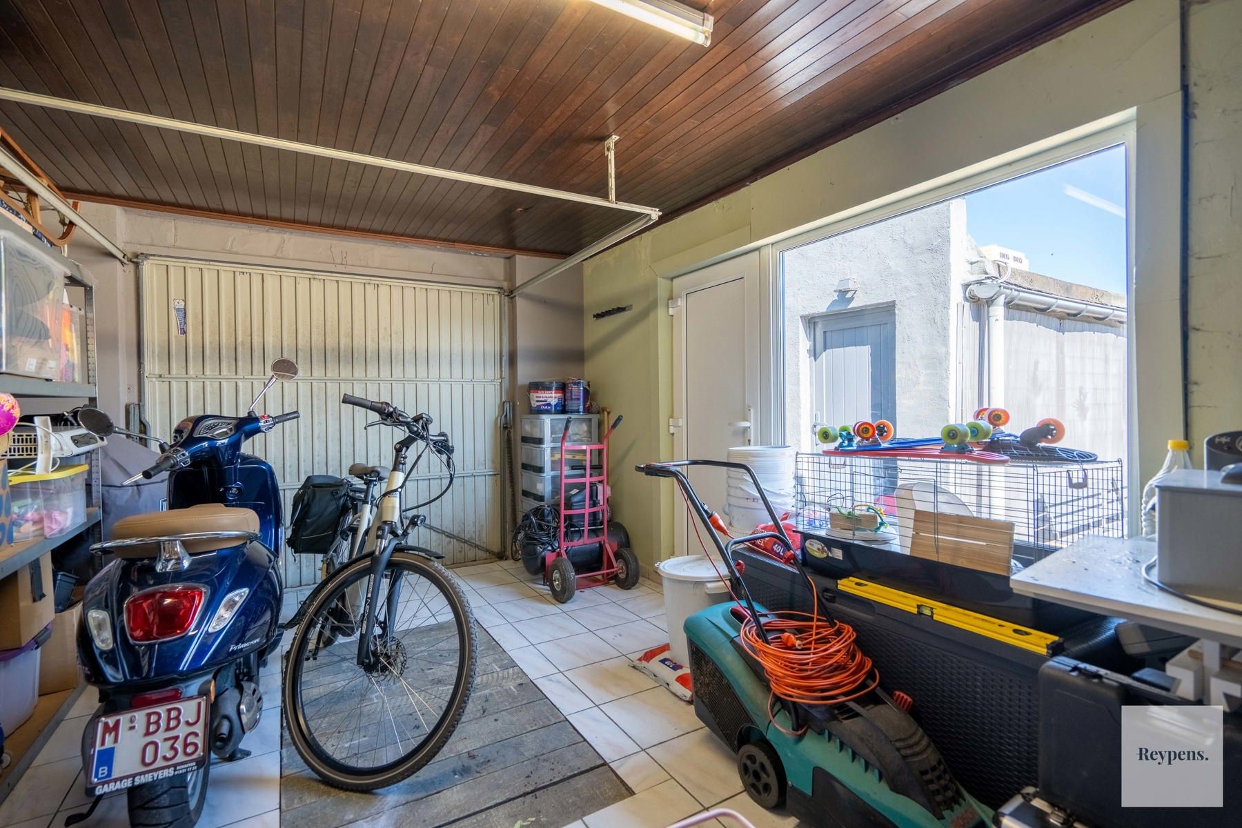 Instapklare woning met grote zonnige tuin op toplocatie! foto 23