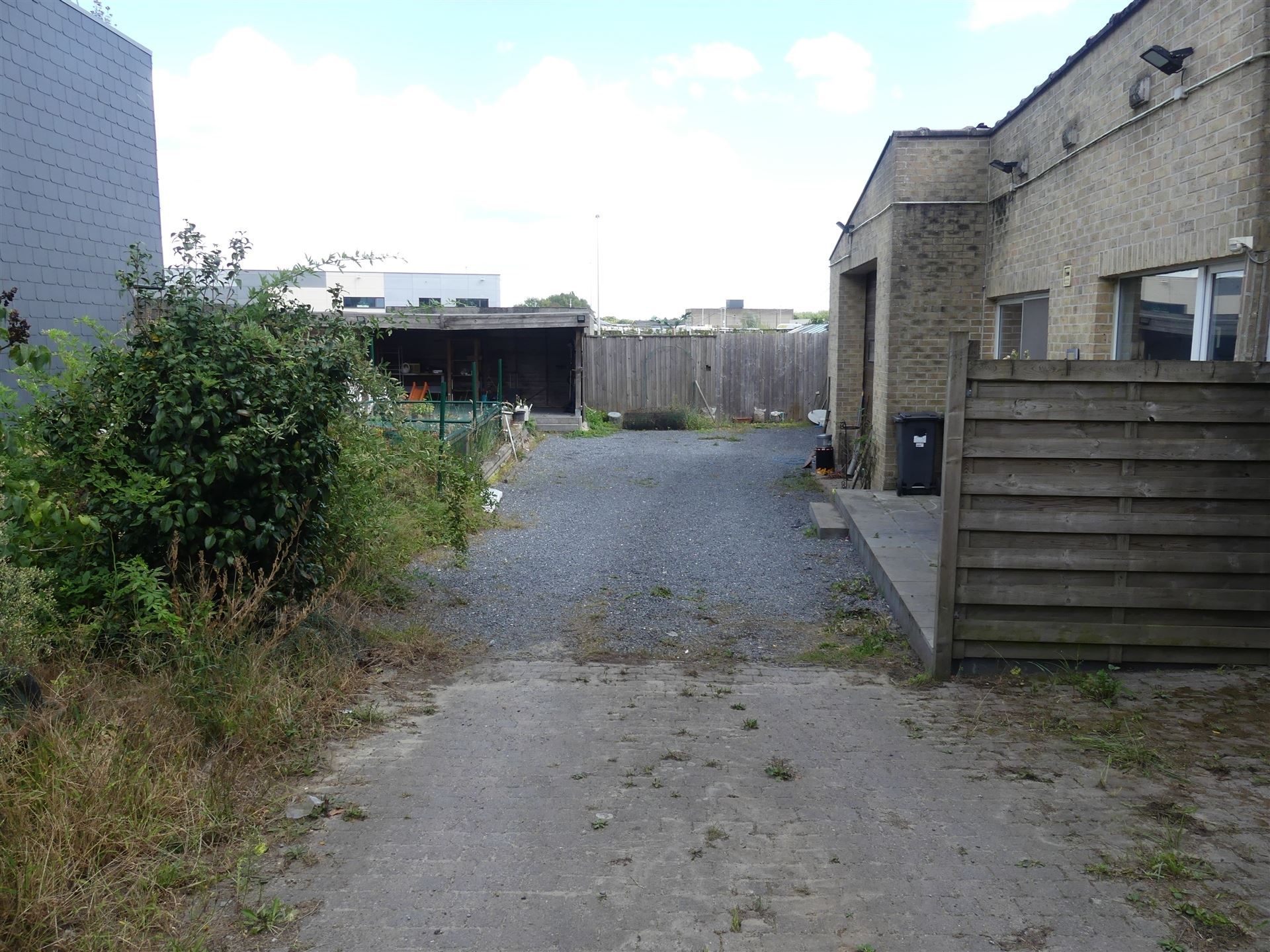 Zeer ruime woning met 5 slaapkamers foto 11