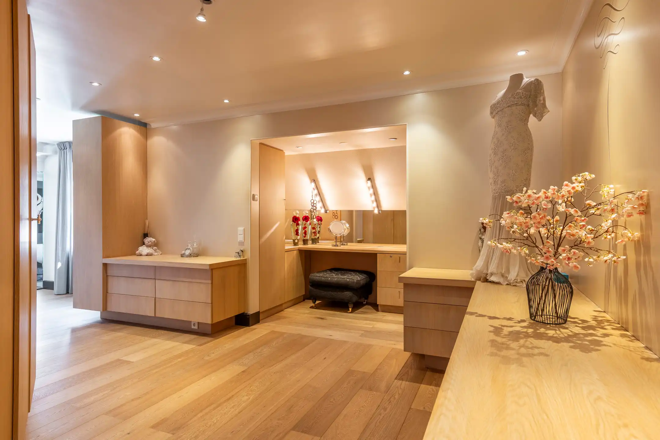 Exclusieve villa met zwembad op een perceel van 6.420 m² foto 25