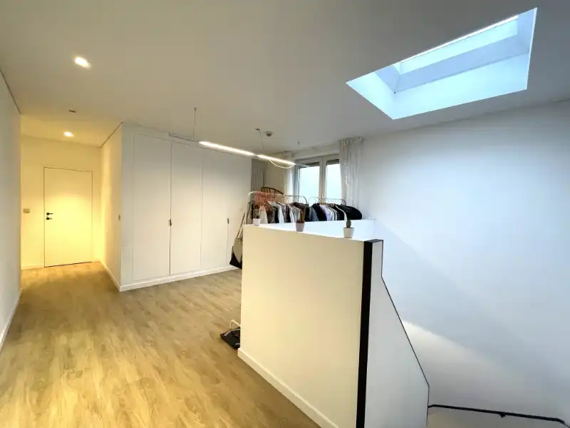 Exclusief en ruim appartement in authentiek gebouw hartje Gent foto 12