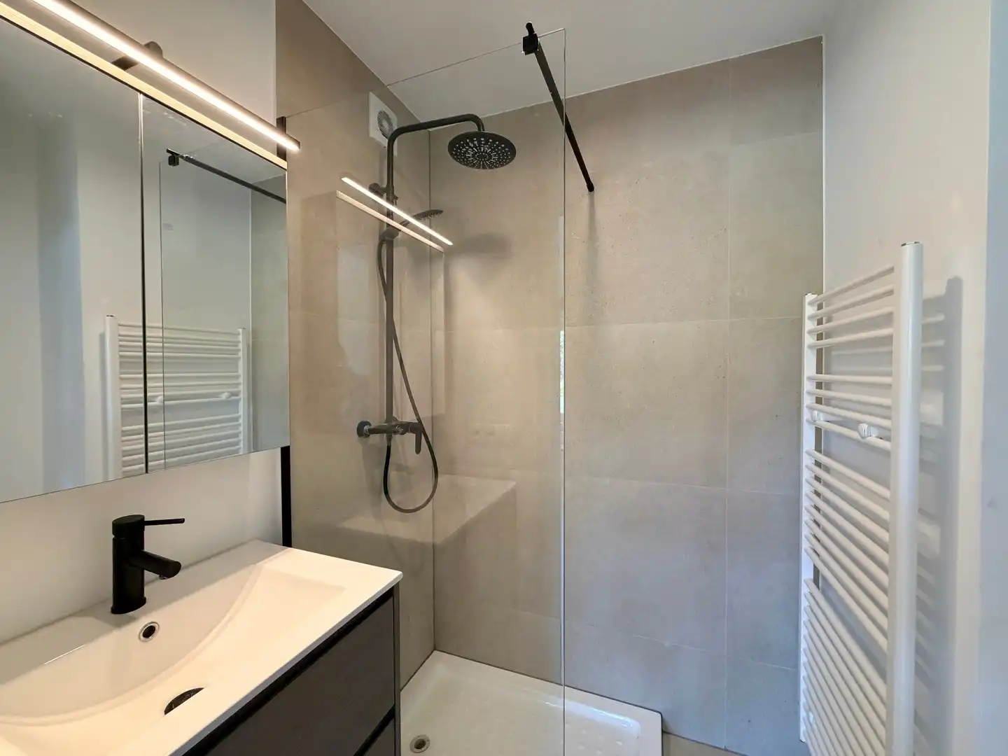 Praktische studio op gunstige locatie te Kortrijk! foto 4