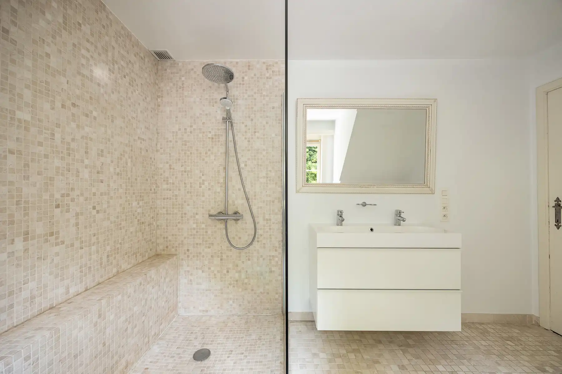 Exclusieve gemeubileerde villa op 2.050m² te Schilde-Bergen foto 20