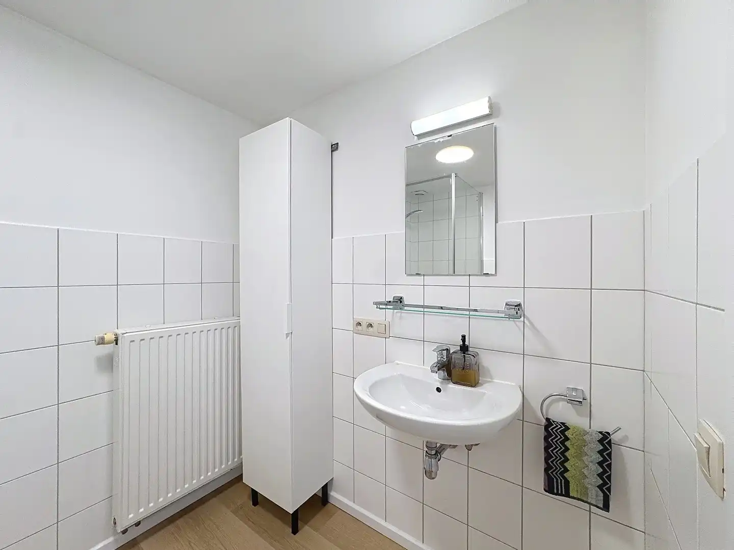 Instapklare woning met 3 slaapkamers, tuin en 2 privatieve parkeerplaatsen foto 15