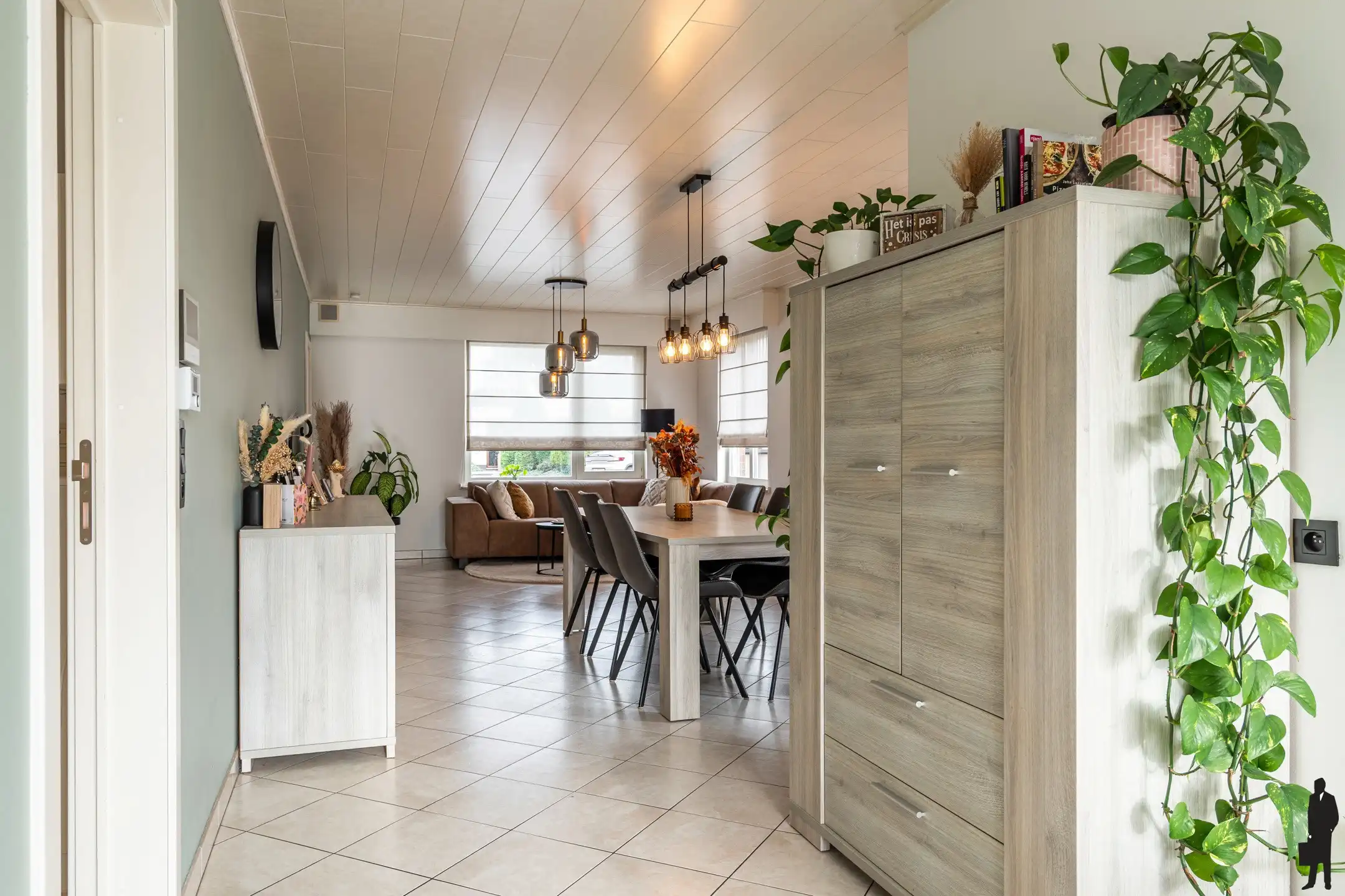 Lichtrijke woning met 4 slpk. in het centrum van Meerle gelegen foto 4