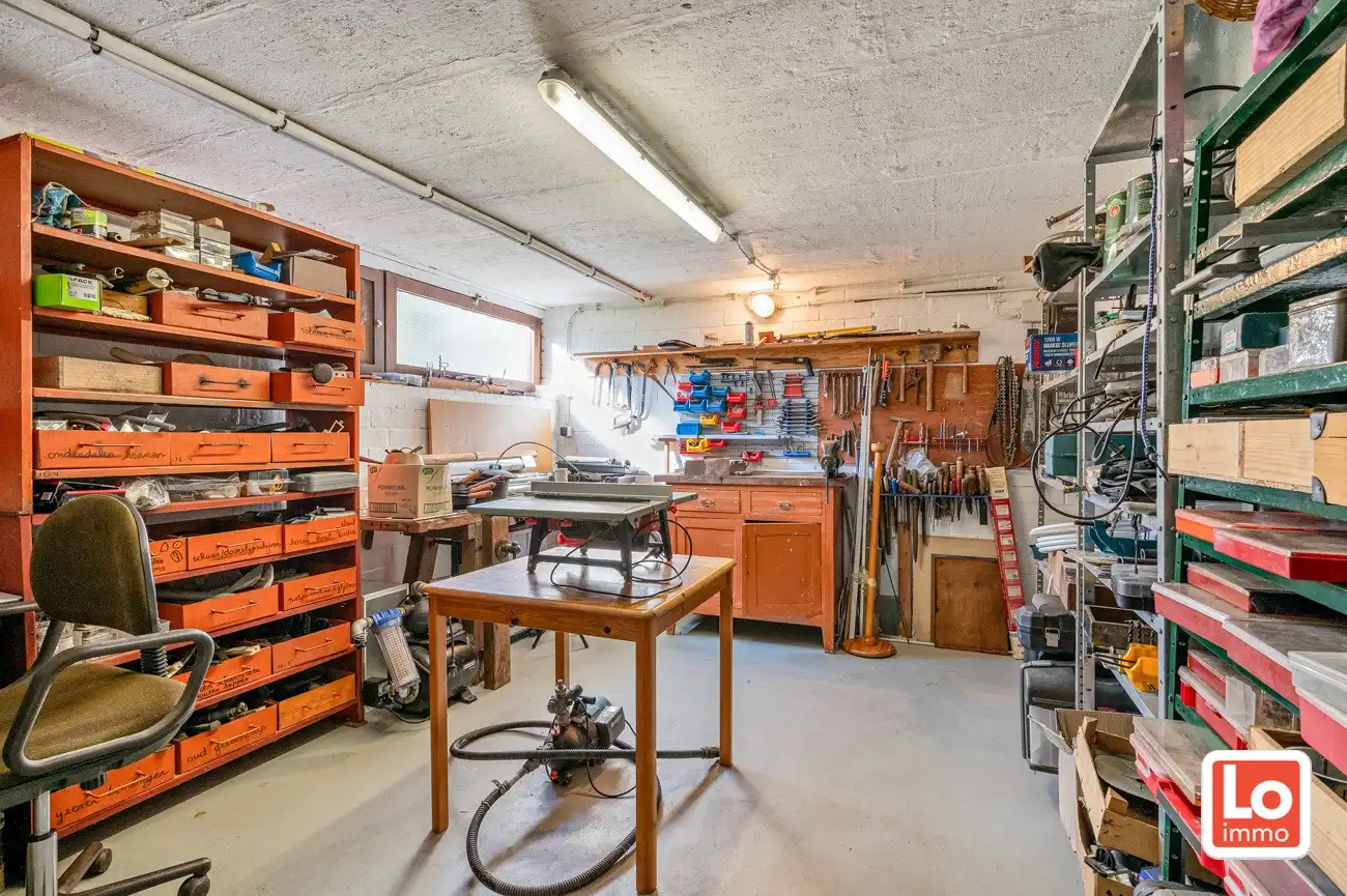 VERKOCHT! Charmante alleenstaande woning met inpandige dubbele garage en grote tuin met aanpalend bos (1ha) op een rustige locatie nabij het centrum van Wachtebeke! foto 26