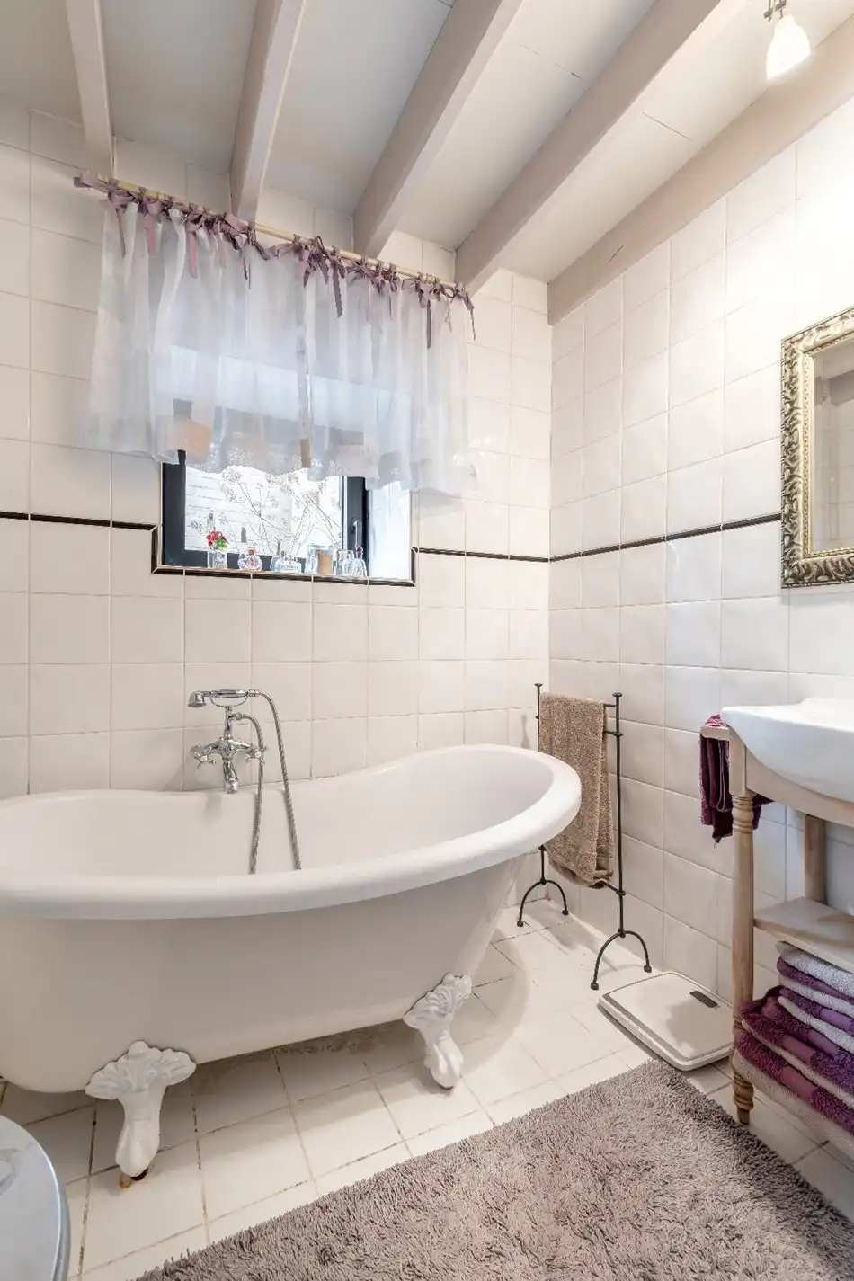 Charmante volledig bemeubelde woning met 2-slaapkamers foto 13