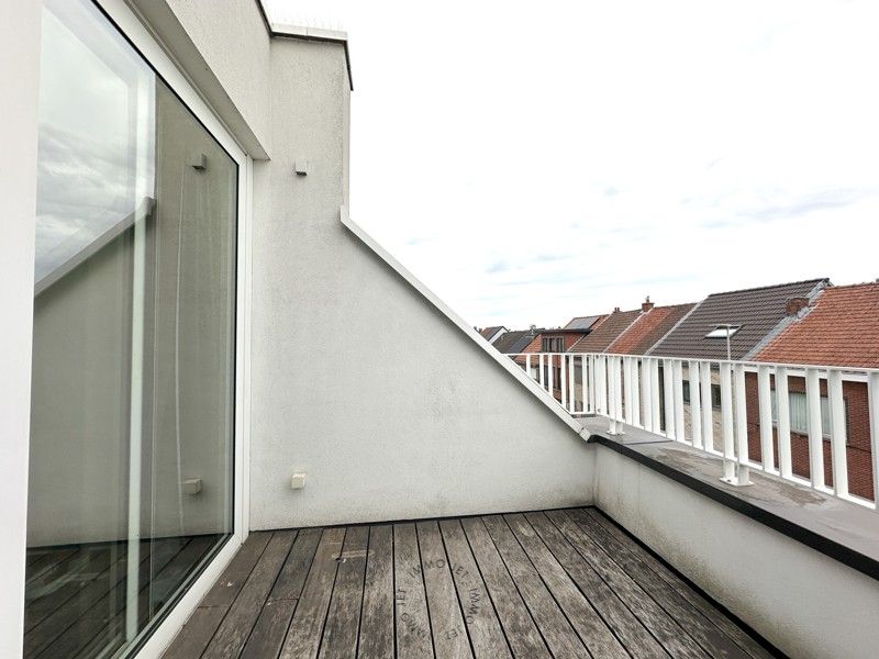 Recent appartement met 1 slaapkamer dichtbij het centrum van Beveren foto 9