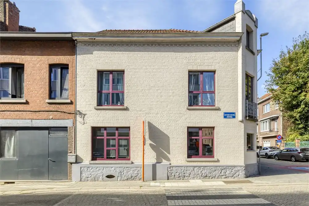 Ruim appartement in kleine residentie foto 2