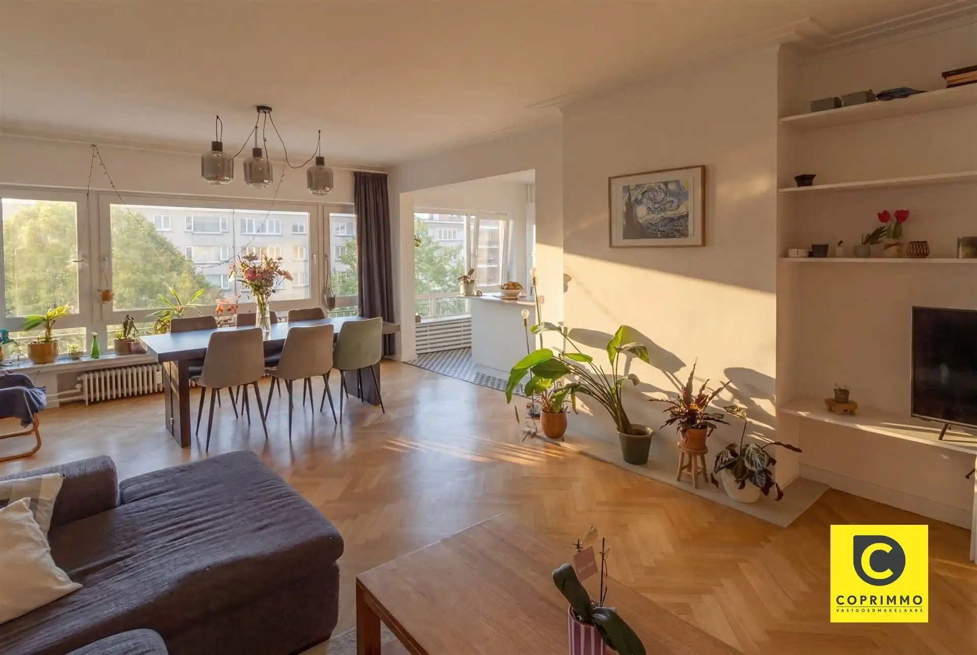 Instapklaar 3slpk appartement met terras en P! foto 2