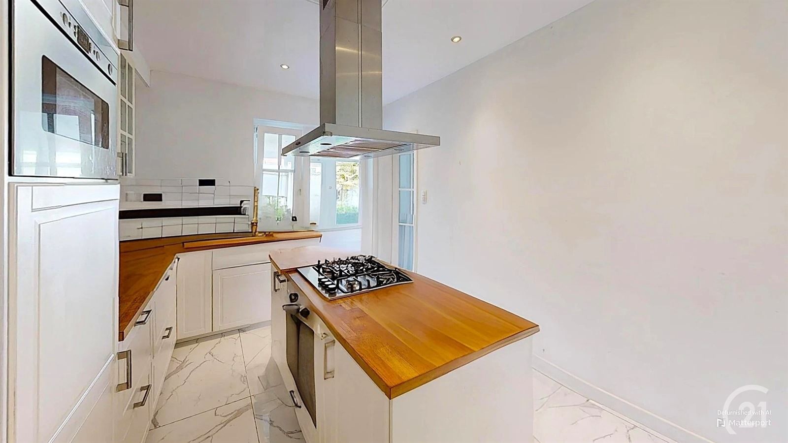 Gerenoveerde woning met tuin en 5 slaapkamers foto 10