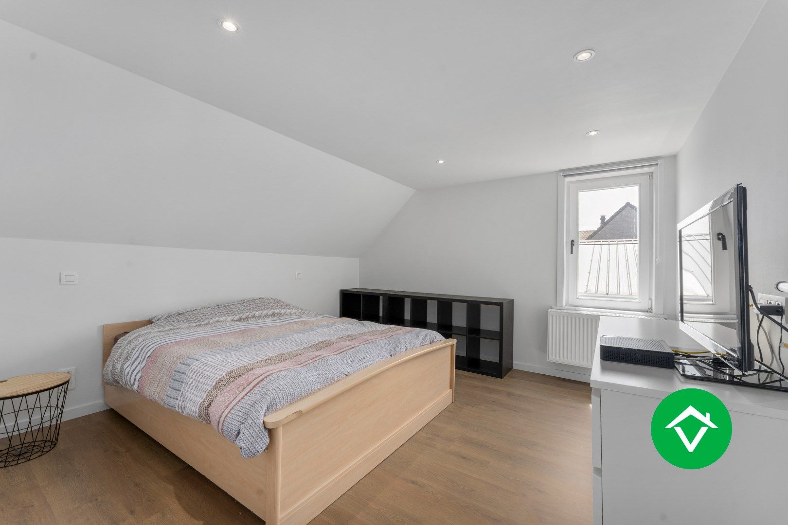 Volledig gerenoveerde alleenstaande woning in Izenberge foto 16