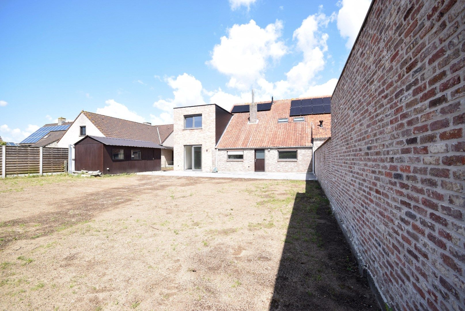 CHARMANTE WONING NABIJ CENTRUM WINGENE foto 11