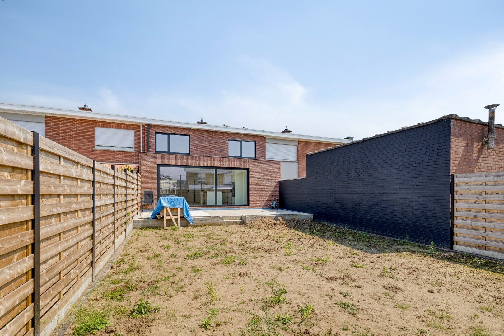 Gerenoveerde vastgoedtopper met 3 slaapkamers. foto 17
