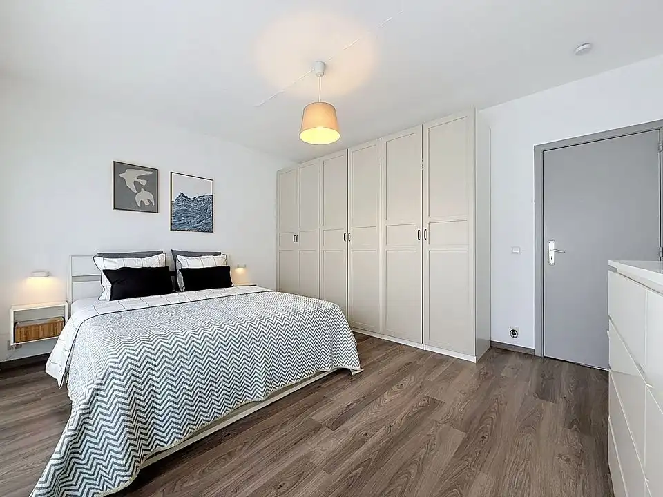B&B Moment : Instapklare rijwoning met tuin op rustige ligging te koop in Lint foto 14