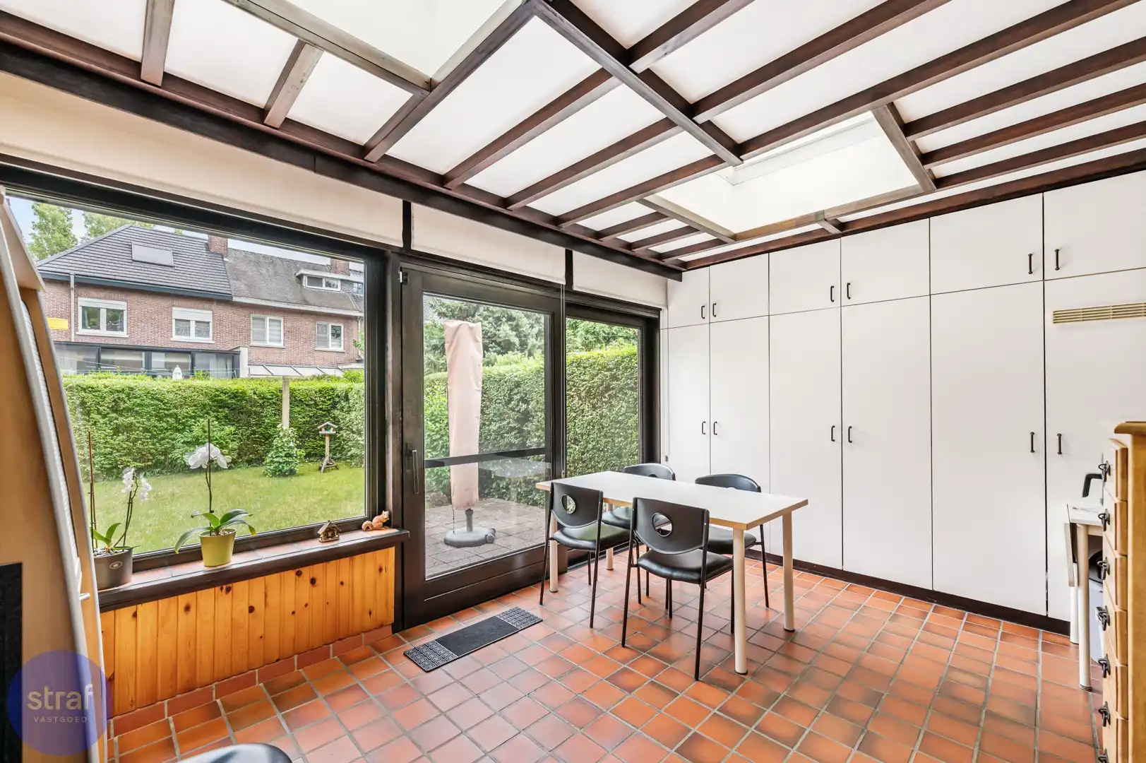 Charmante gezinswoning met 3 slaapkamers op een toplocatie op Linkeroever foto 6