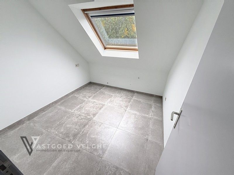 Goed gelegen duplex appartement met 3 slaapkamers, 2 terrassen en private tuin ! foto 24