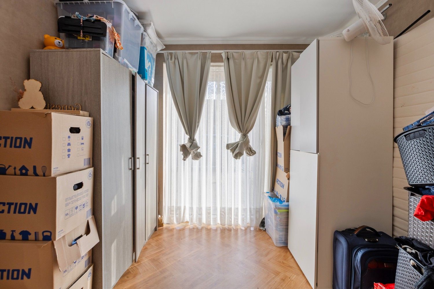 Gelijkvloers appartement met 2 slaapkamers en carport in hartje Pelt foto 11