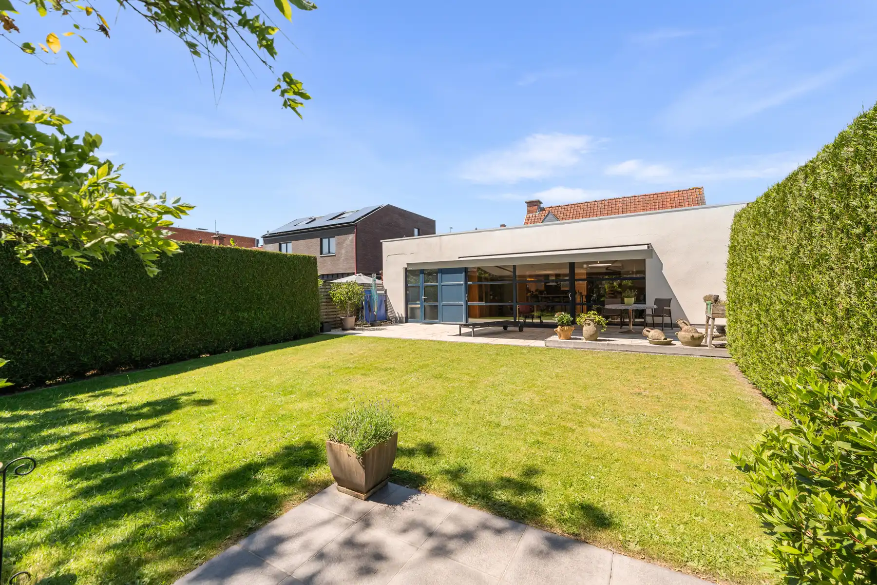 Gezellige woning met tuin,3 slpk en multifunctionele ruimte foto 3