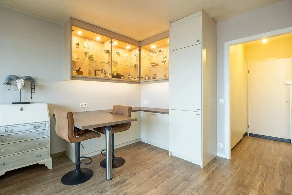 Zonovergoten appartement met panoramisch terras foto 6