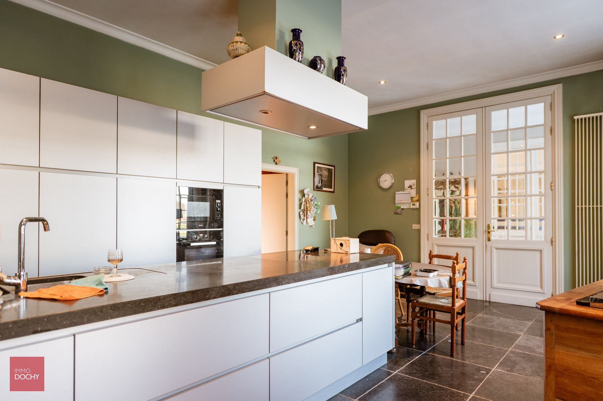 Ruime villa met veel mogelijkheden foto 11