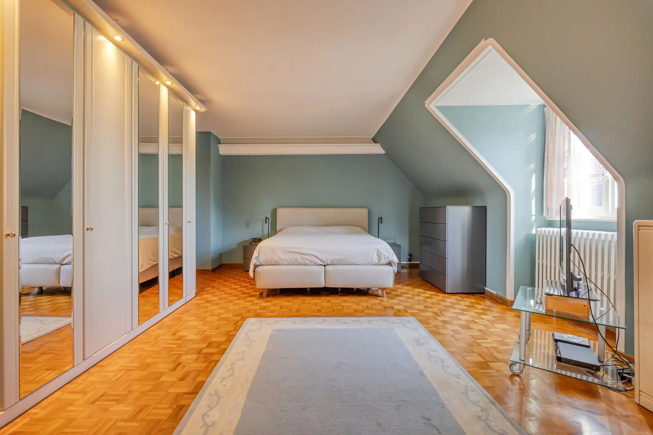 Karaktervolle villa: verwarmd zwembad & praktijkruimte foto 12