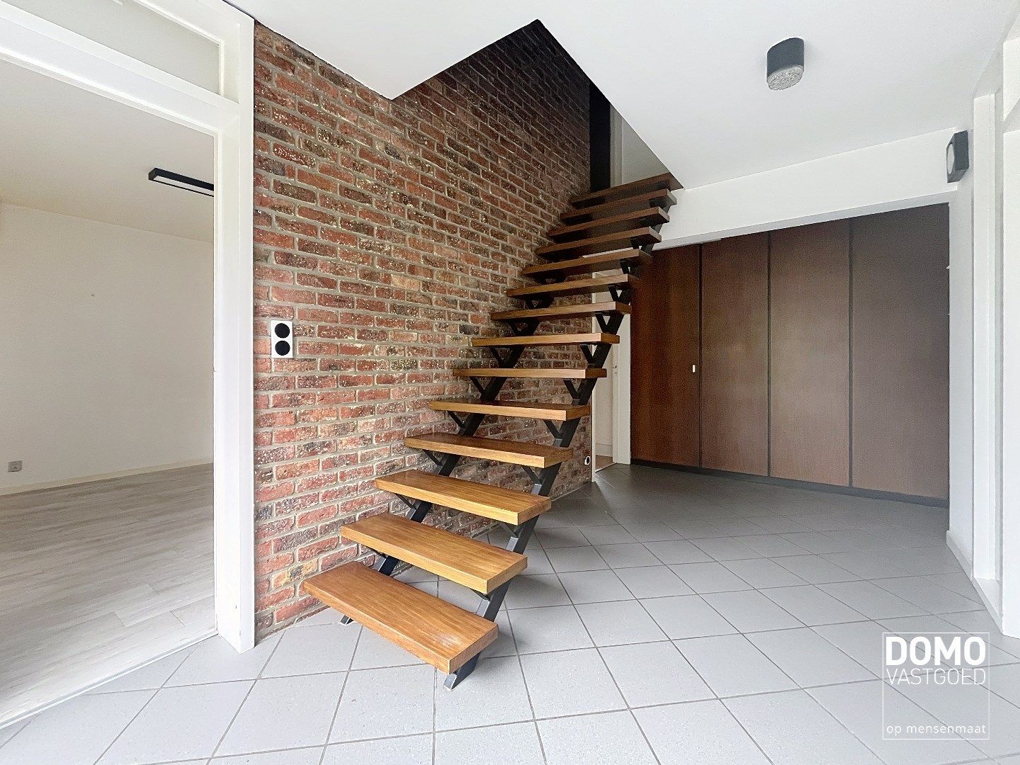 Verrassend ruime open bebouwing met grote tuin. foto 4