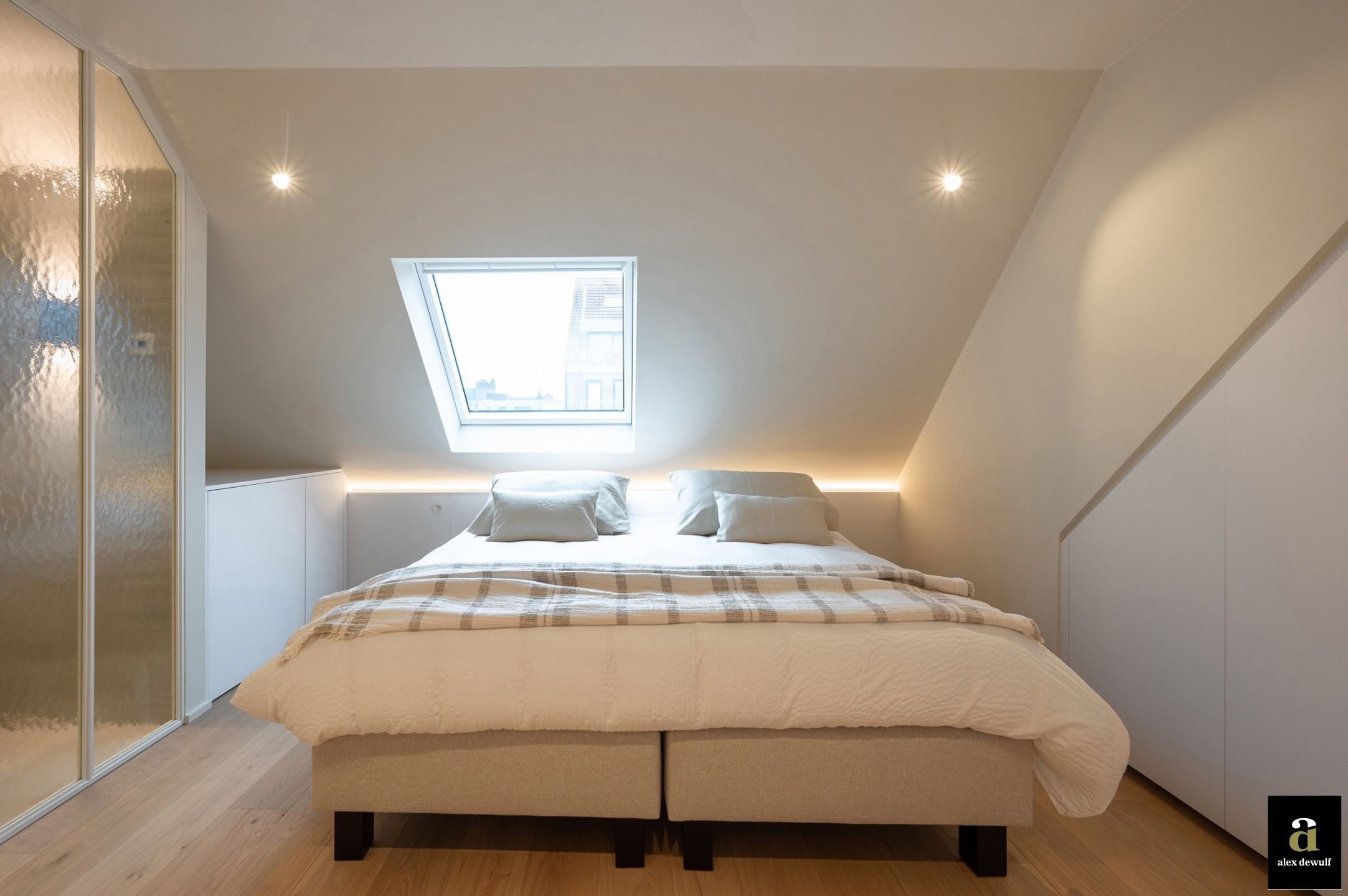 Exclusief gerenoveerd penthouse met panoramisch uitzicht [Piers De Raveschootlaan - Knokke Centrum]. foto 8